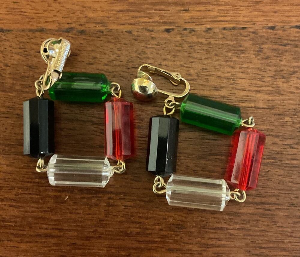 Vintage Sarah Coventry 1960s Acrylic Colorful Clip On Earrings